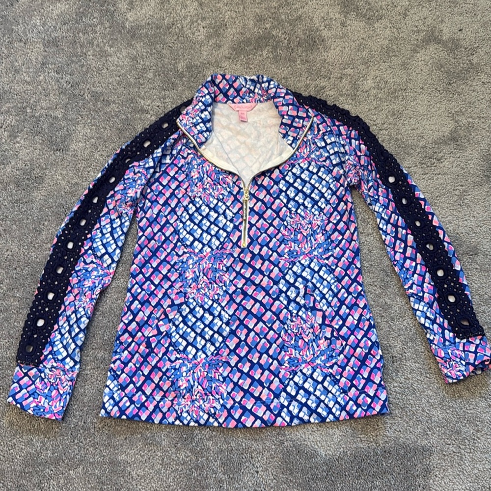 Lilly Pulitzer zip up long sleeve shirt size xxs